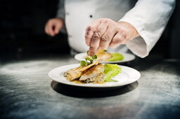 istockphoto.com/ClarkandCompany